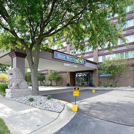 Causeway Bay Hotel Лансинг Екстер'єр фото