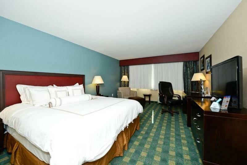 Causeway Bay Hotel Лансинг Екстер'єр фото
